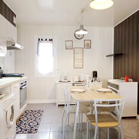Le Coin Des Embruns Apartmán *